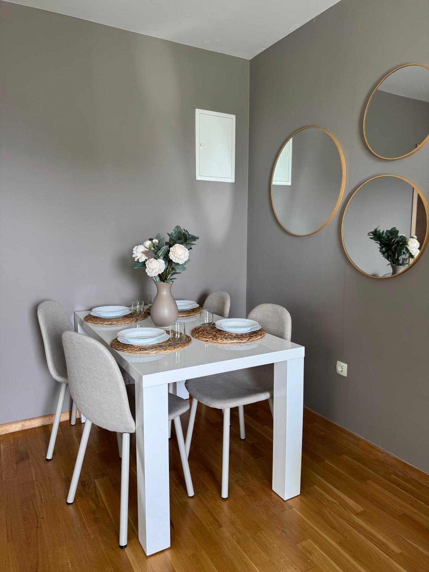 Apartment Tri Sunca Baska Voda Luaran gambar