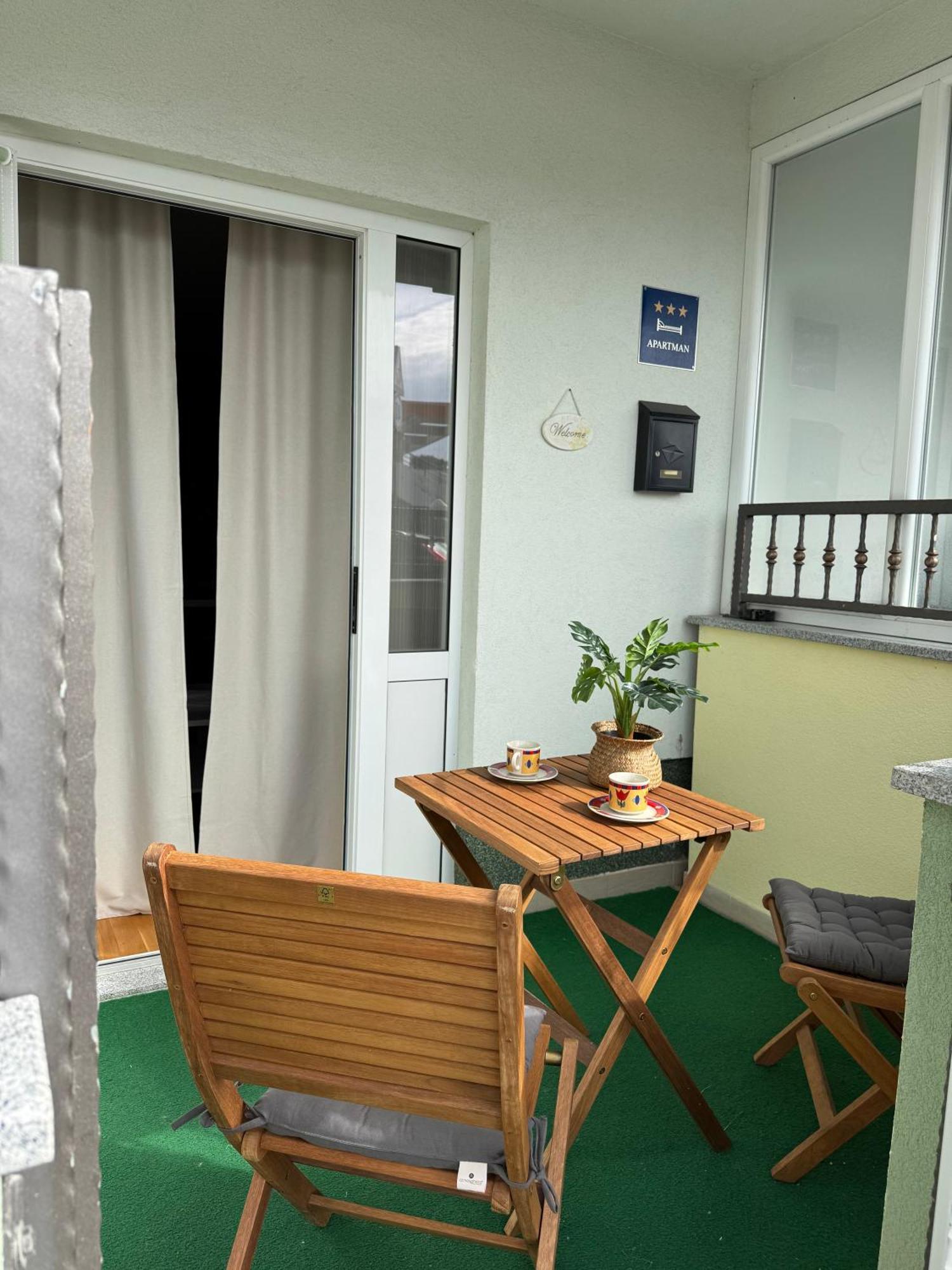 Apartment Tri Sunca Baska Voda Luaran gambar