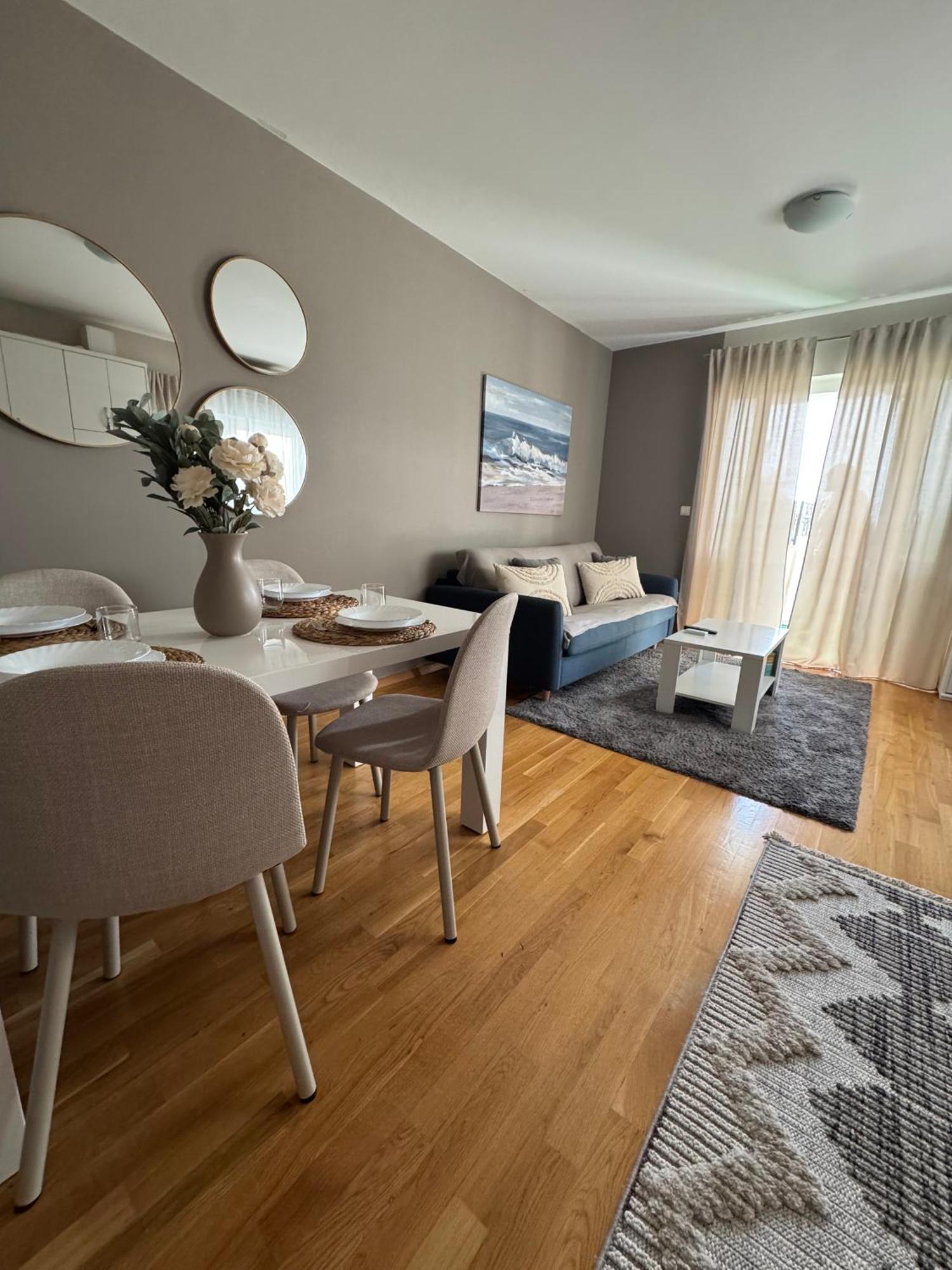 Apartment Tri Sunca Baska Voda Luaran gambar