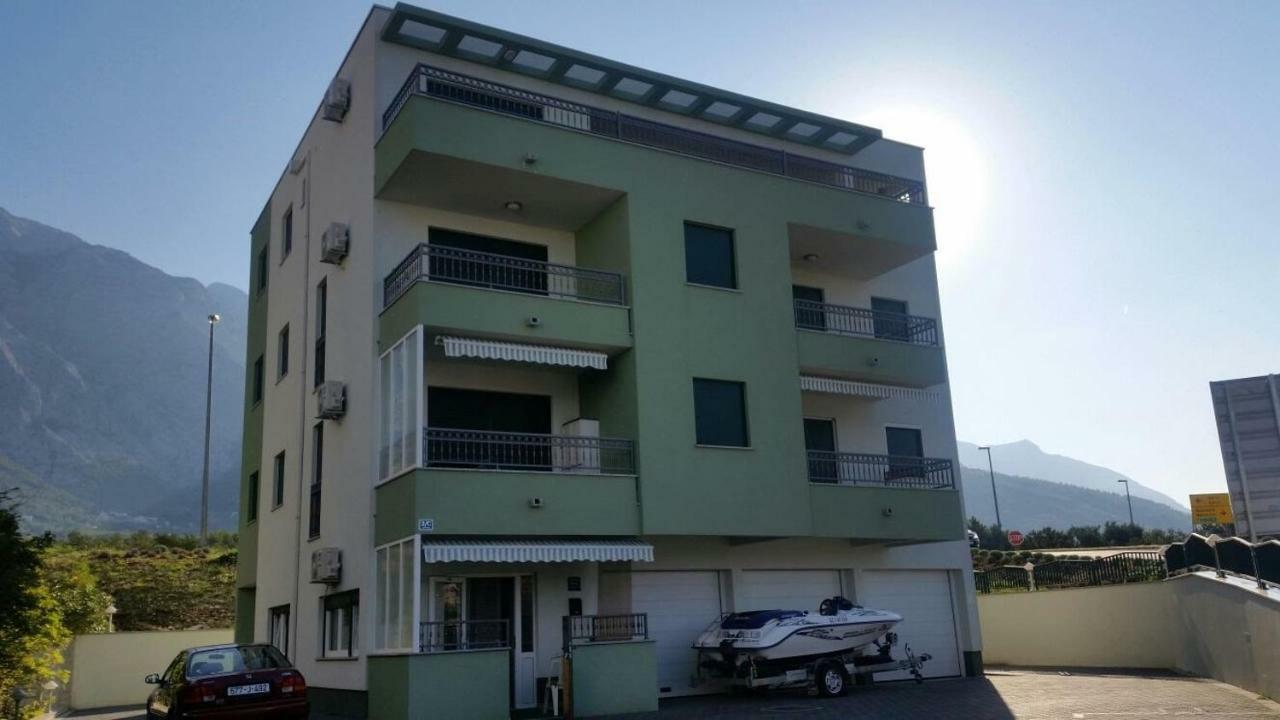 Apartment Tri Sunca Baska Voda Luaran gambar